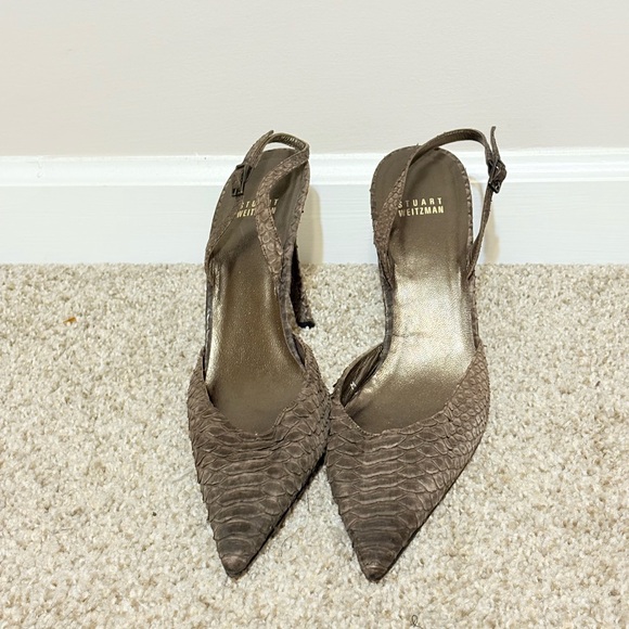 Stuart Weitzman Women's Taupe Slingback Heels - Picture 2 of 9
